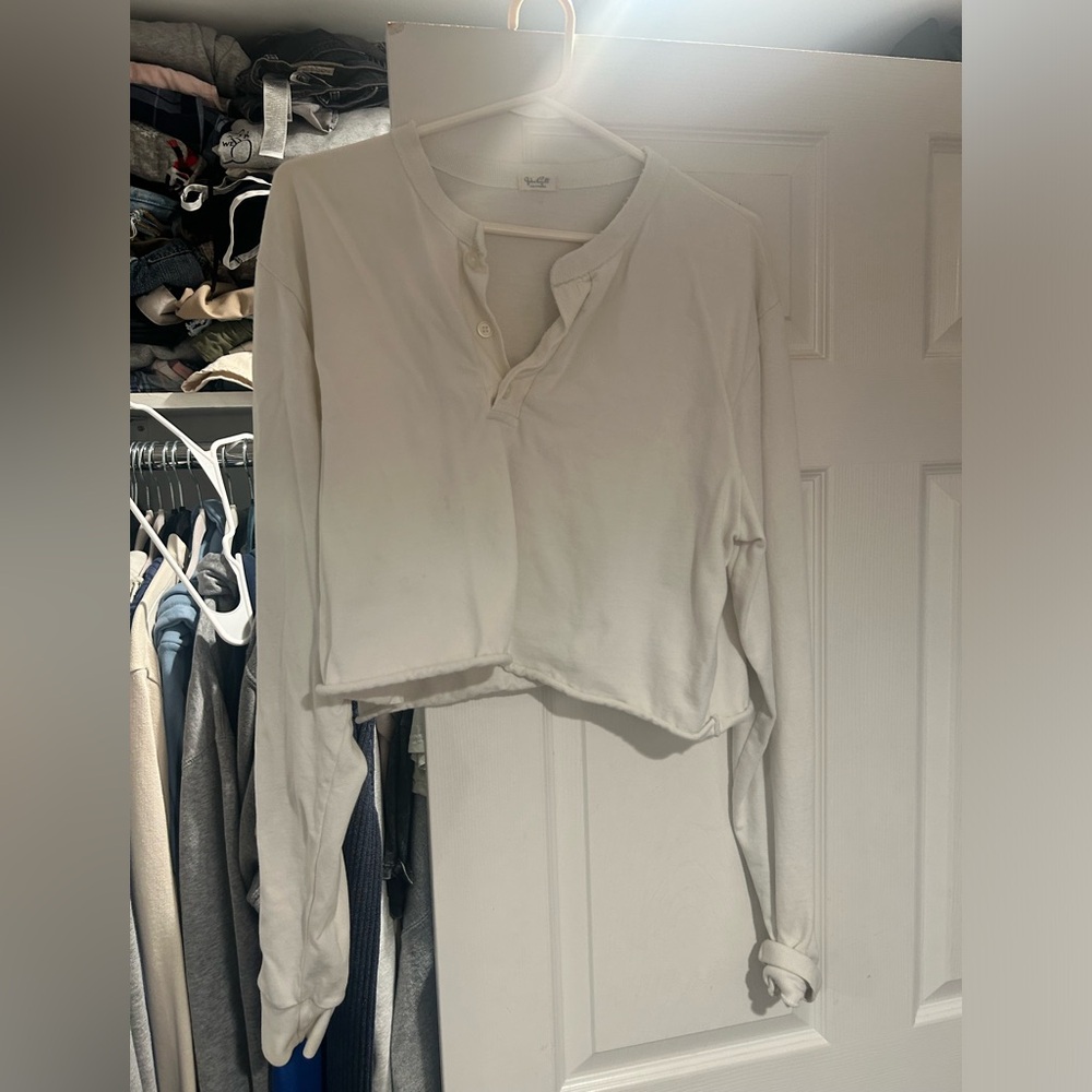 Brandy Melville John galt cropped oversized long sleeve